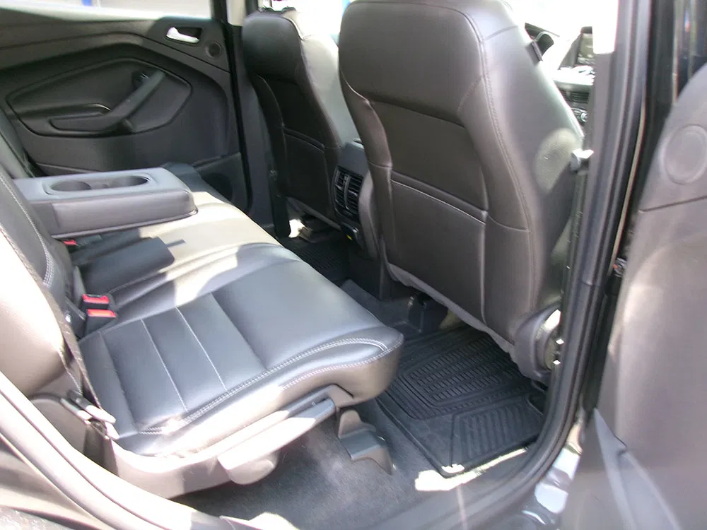 
								FORD ESCAPE TITANIUM full									
