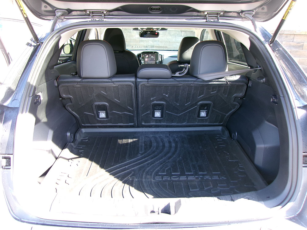 
								SUBARU CROSSTREK LIMITED full									
