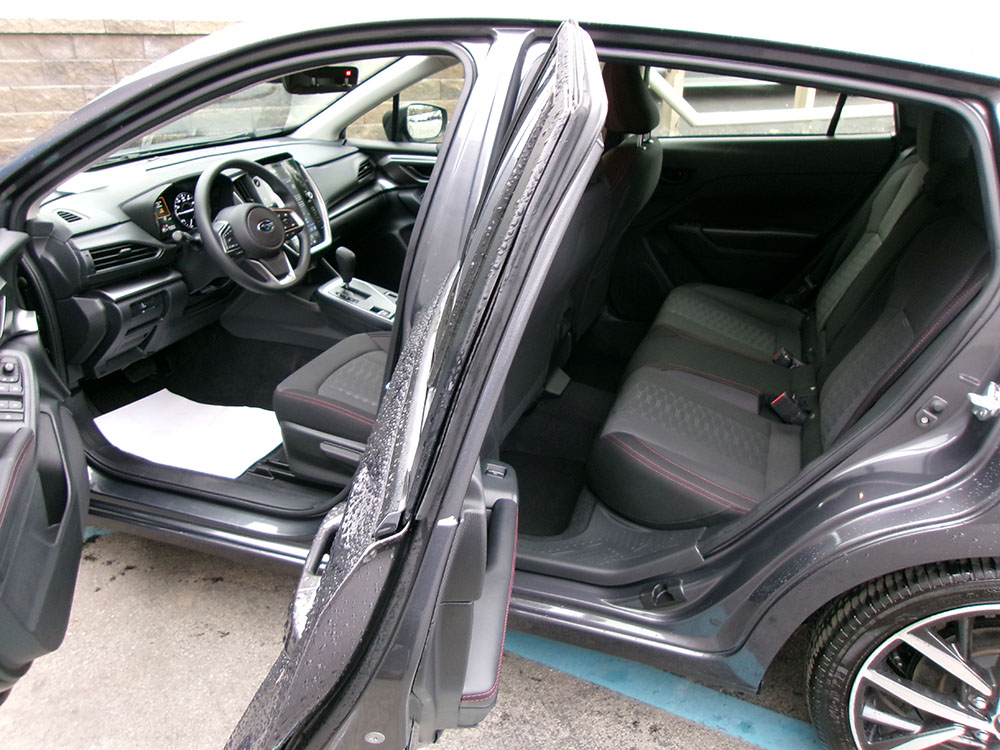 
								SUBARU IMPREZA SPORT full									