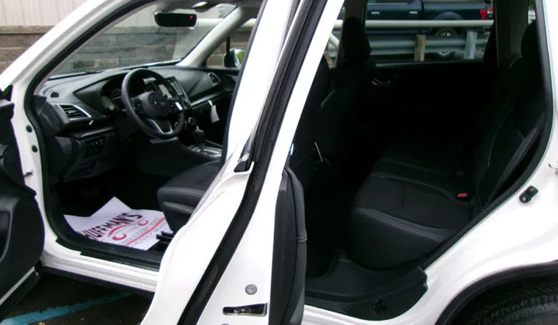 
								SUBARU FORESTER PREMIUM full									