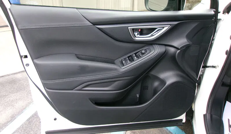 
								SUBARU FORESTER PREMIUM full									