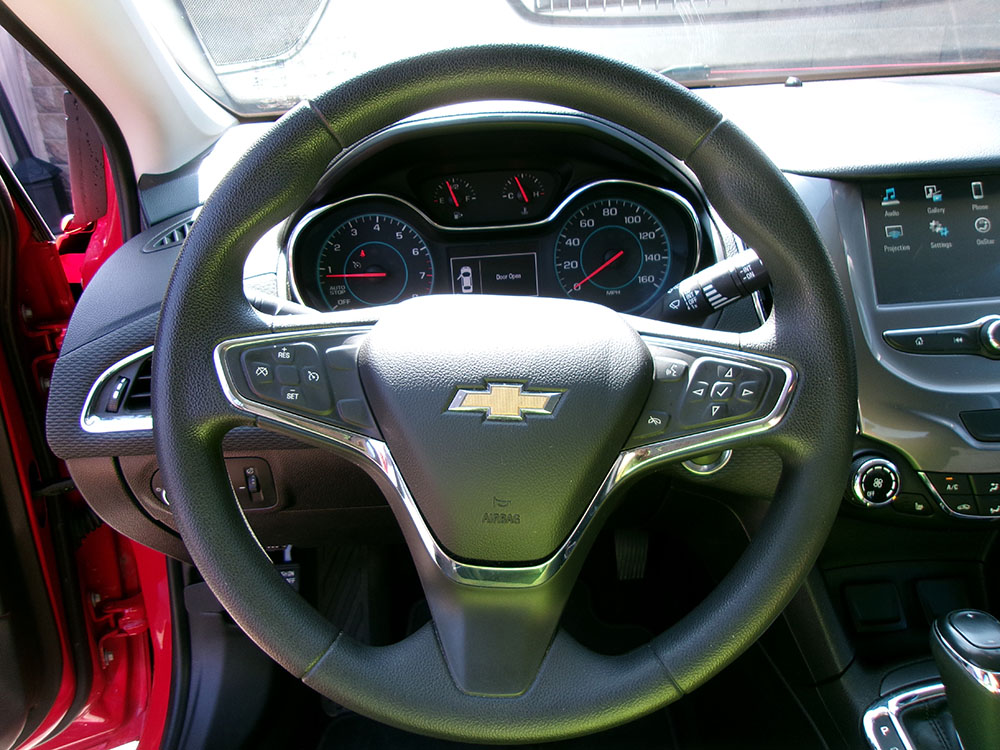
								CHEVROLET CRUZE LT full									