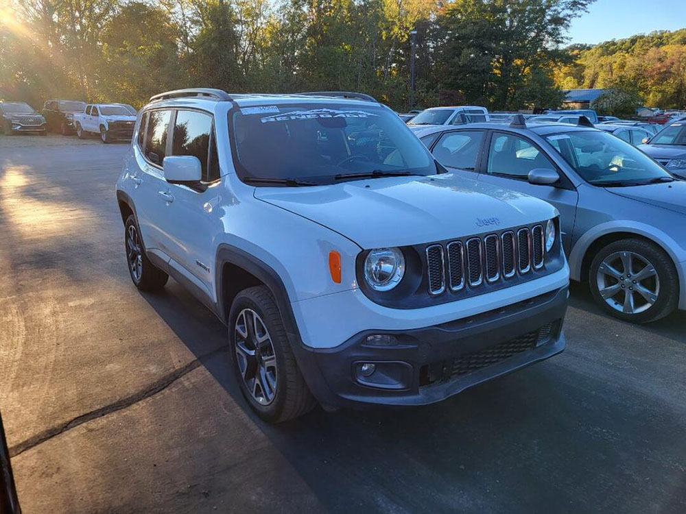 
								JEEP RENEGADE LATITUDE full									