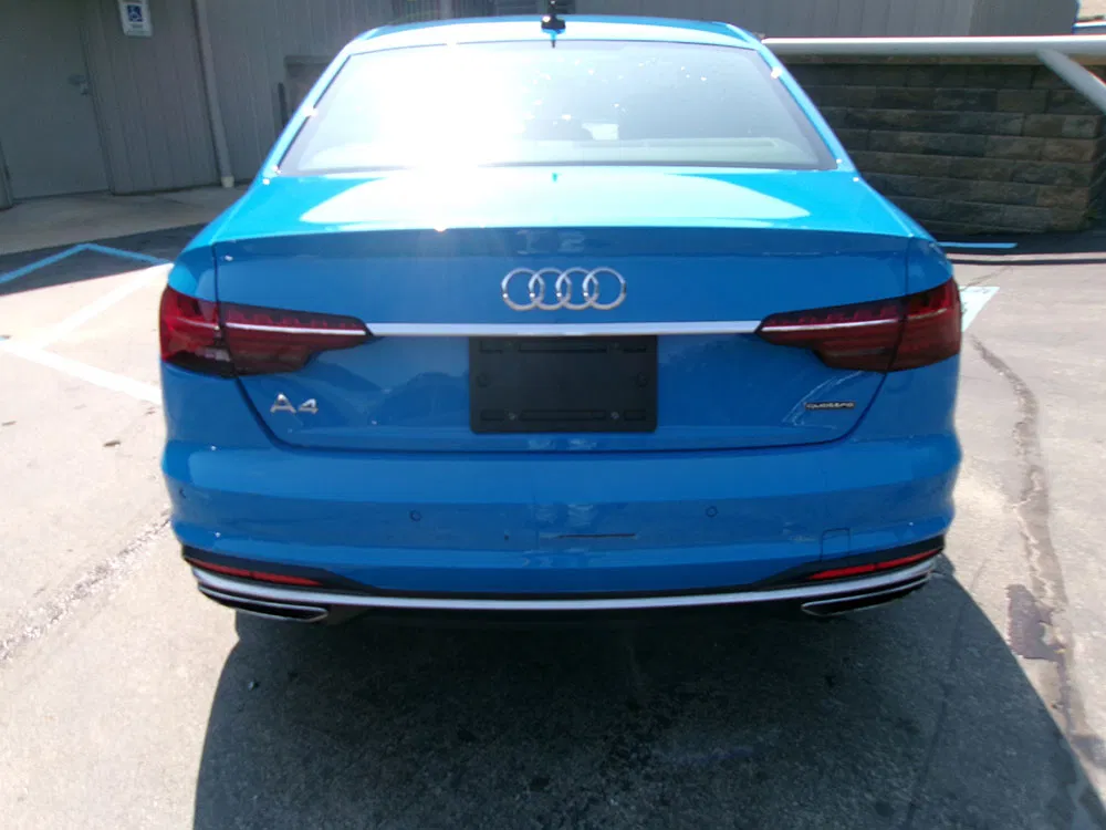 
								AUDI A4 PREMIUM full									