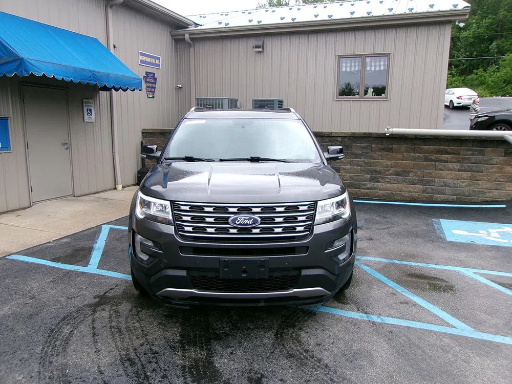 
								FORD EXPLORER XLT full									