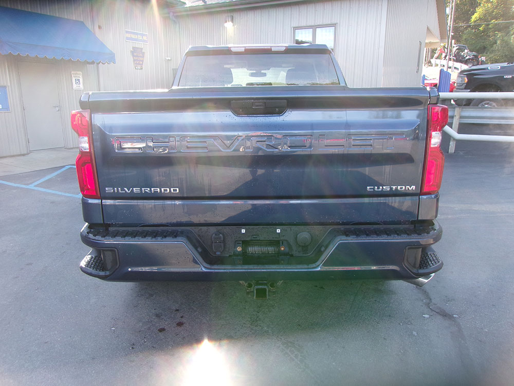 
								CHEVROLET SILVERADO 1500 CUSTOM CREW CAB full									