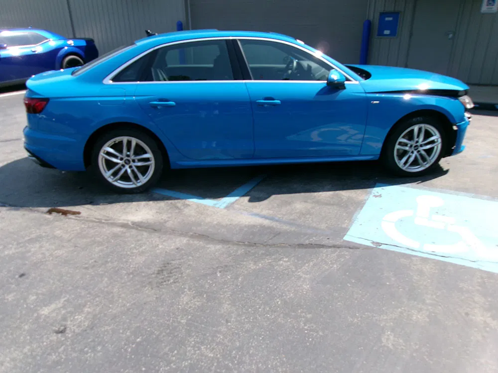 
								AUDI A4 PREMIUM full									