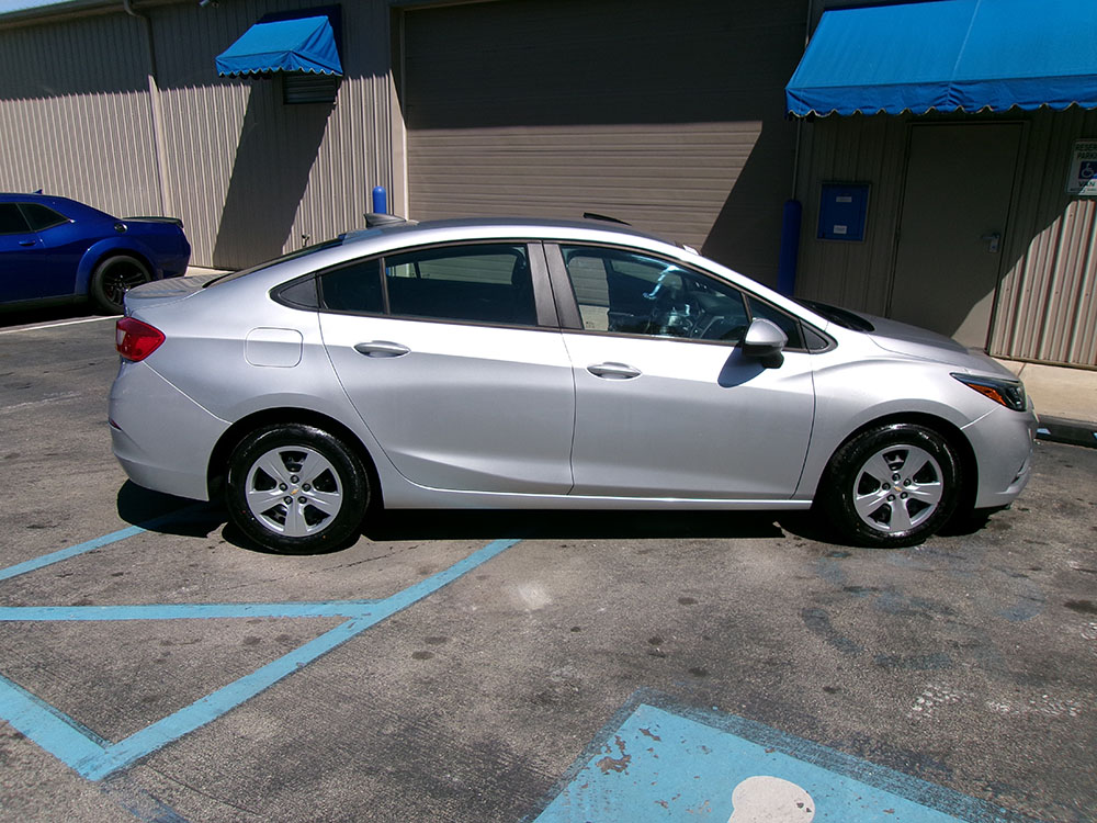 
								CHEVROLET CRUZE LS full									