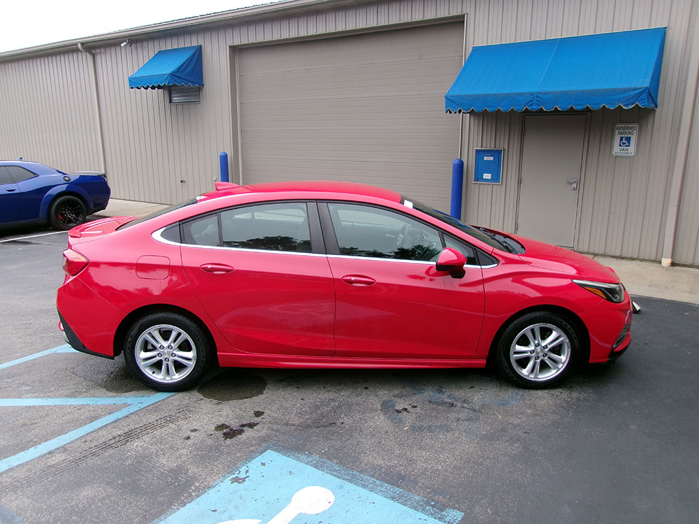 
								CHEVROLET CRUZE LT full									