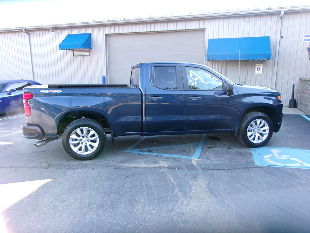 
								CHEVROLET SILVERADO 1500 CUSTOM CREW CAB full									