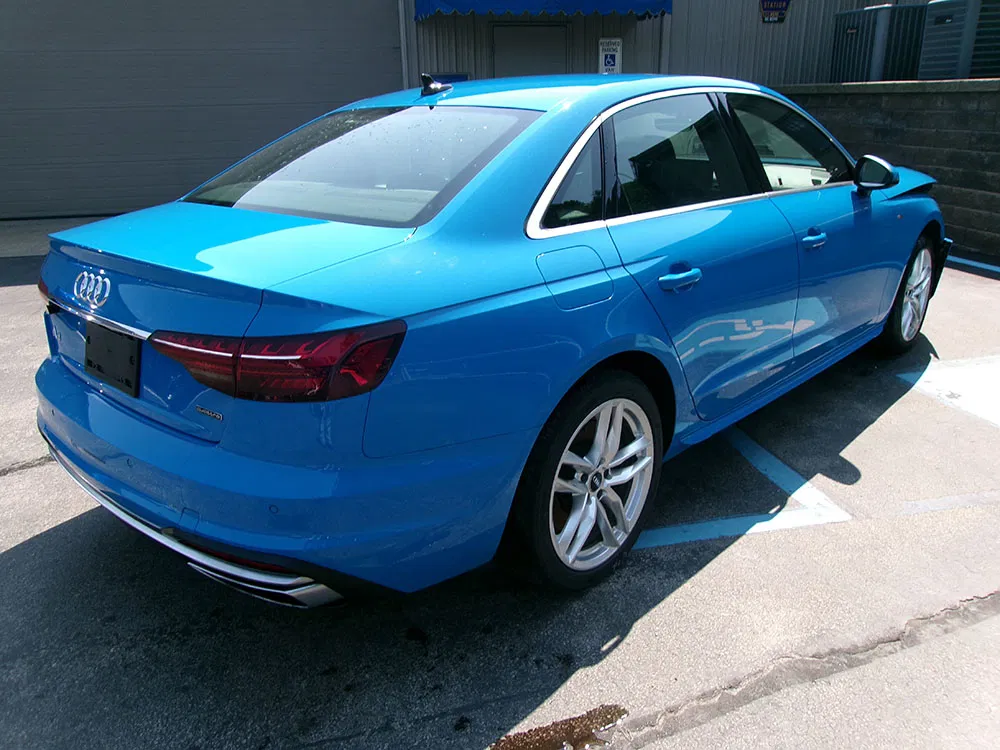 
								AUDI A4 PREMIUM full									