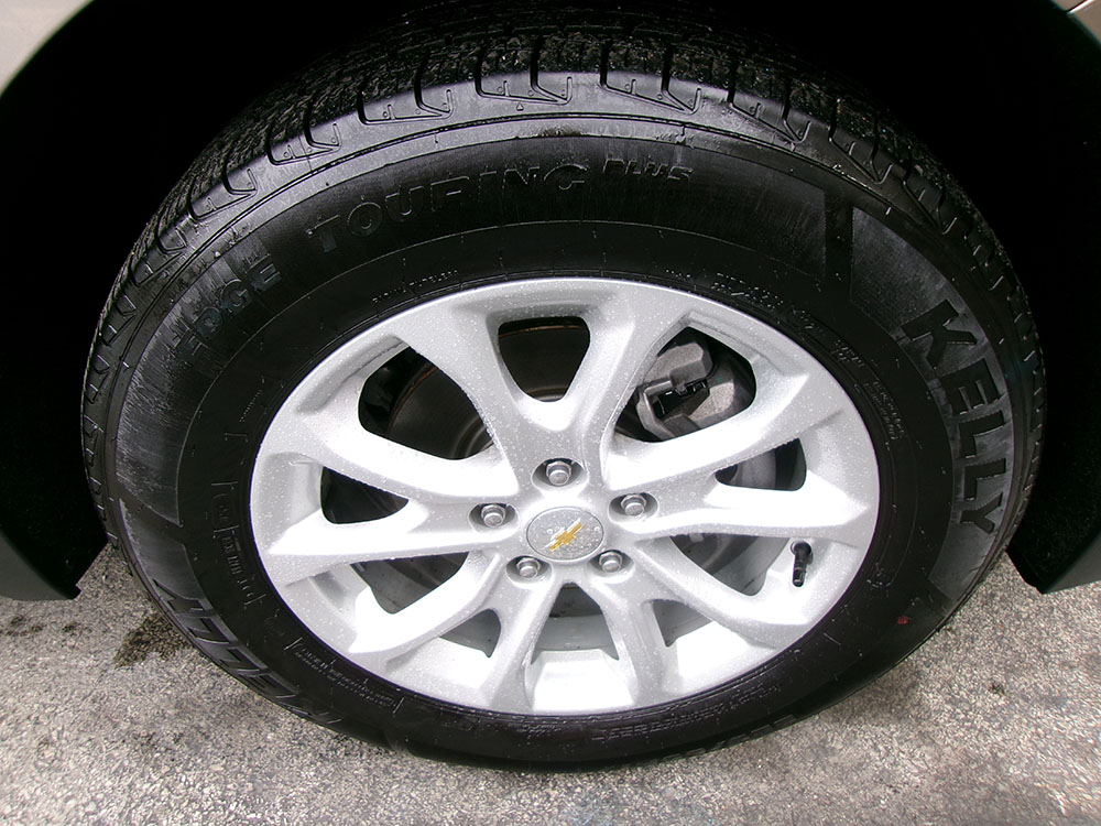 
								CHEVROLET EQUINOX LT full									