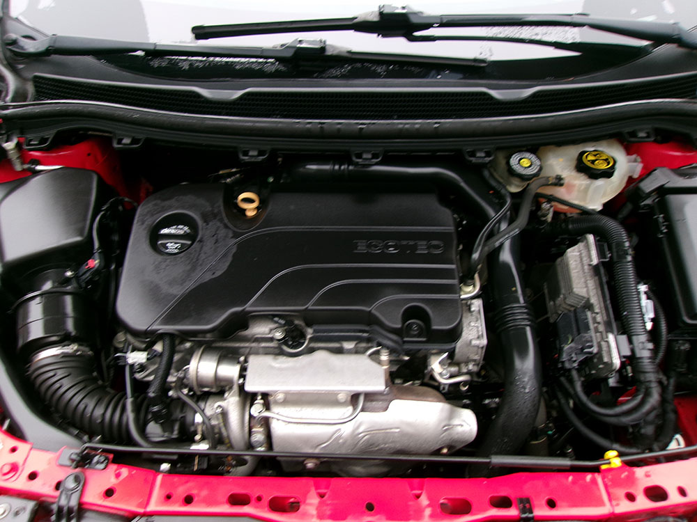 
								CHEVROLET CRUZE LT full									