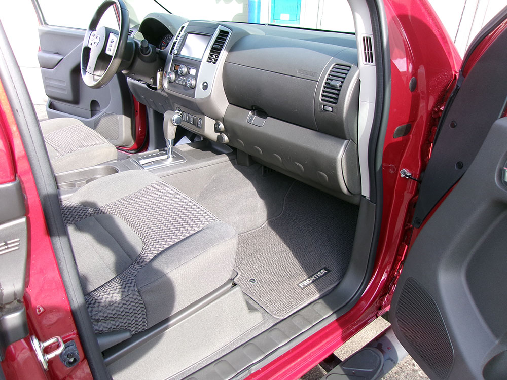 
								NISSAN FRONTIER SV KING CAB full									