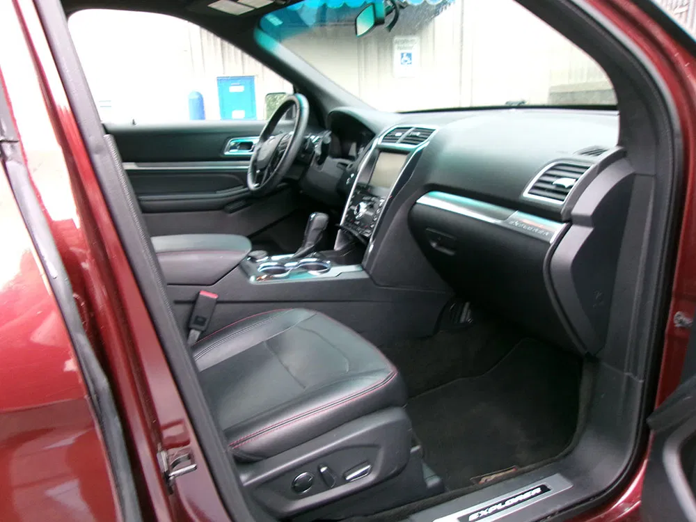 
								FORD EXPLORER SPORT full									
