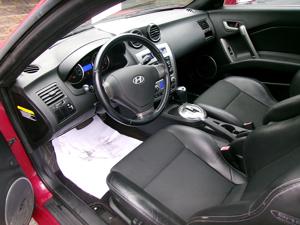 
								HYUNDAI TIBURON GT full									