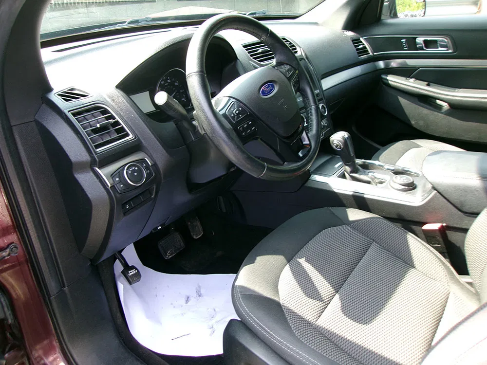 
								FORD EXPLORER XLT full									