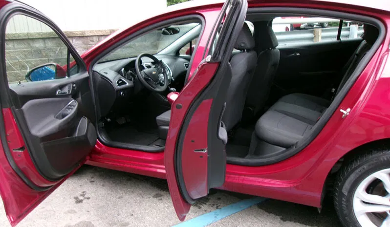 
								CHEVROLET CRUZE LT full									