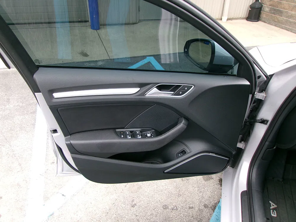 
								AUDI A3 PREMIUM PLUS full									