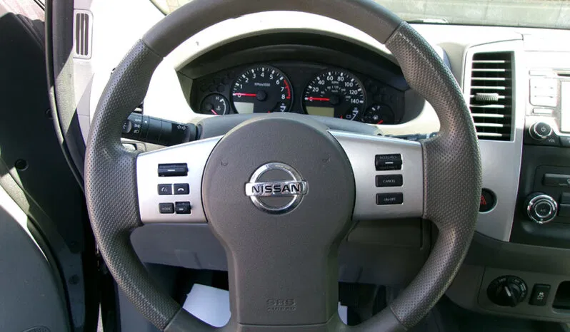 
								NISSAN FRONTIER SV CREW CAB full									
