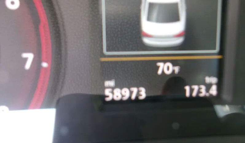 
								VOLKSWAGEN PASSAT SE full									