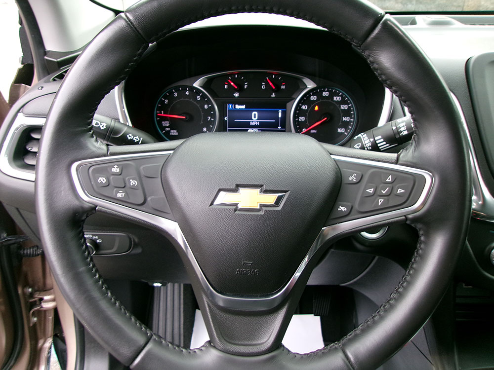 
								CHEVROLET EQUINOX LT full									