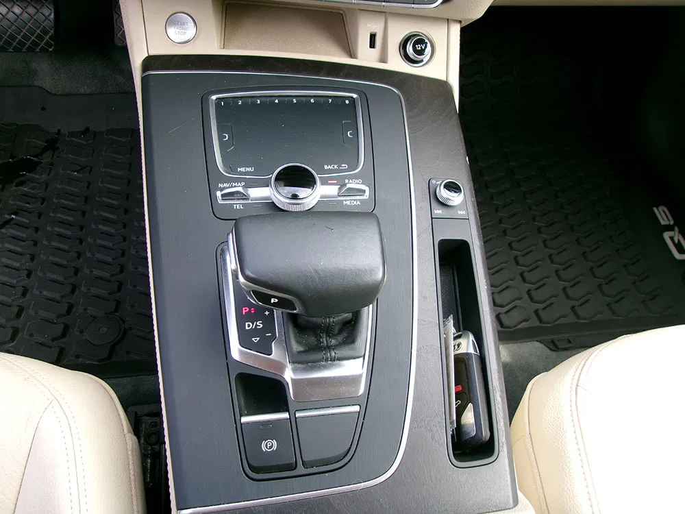 
								AUDI Q5 PRESTIGE full									