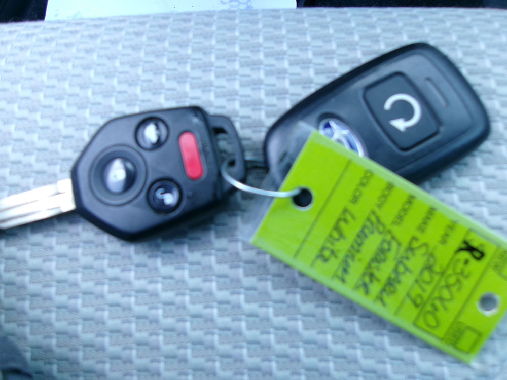 
								SUBARU FORESTER PREMIUM full									