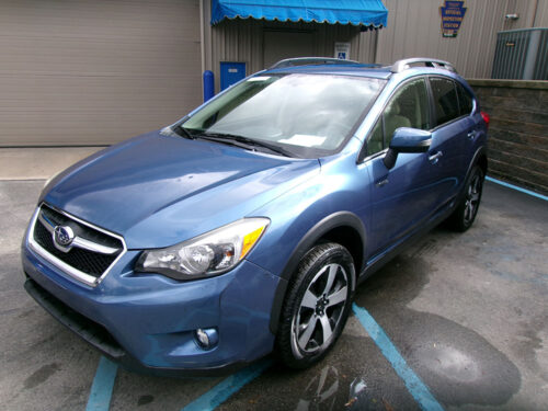 2015 Subaru XV Crosstrek Hybrid Touring's photo