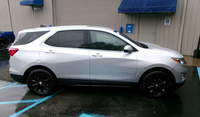 
								CHEVROLET EQUINOX LT full									