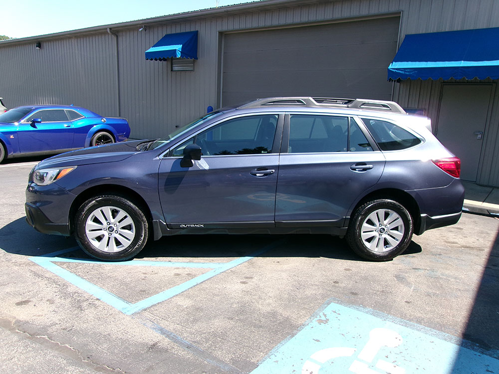 
								SUBARU OUTBACK full									