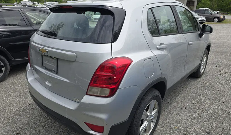 
								CHEVROLET TRAX LS full									