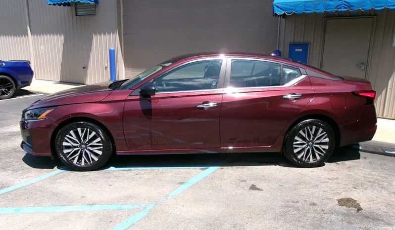 
								NISSAN ALTIMA SV full									
