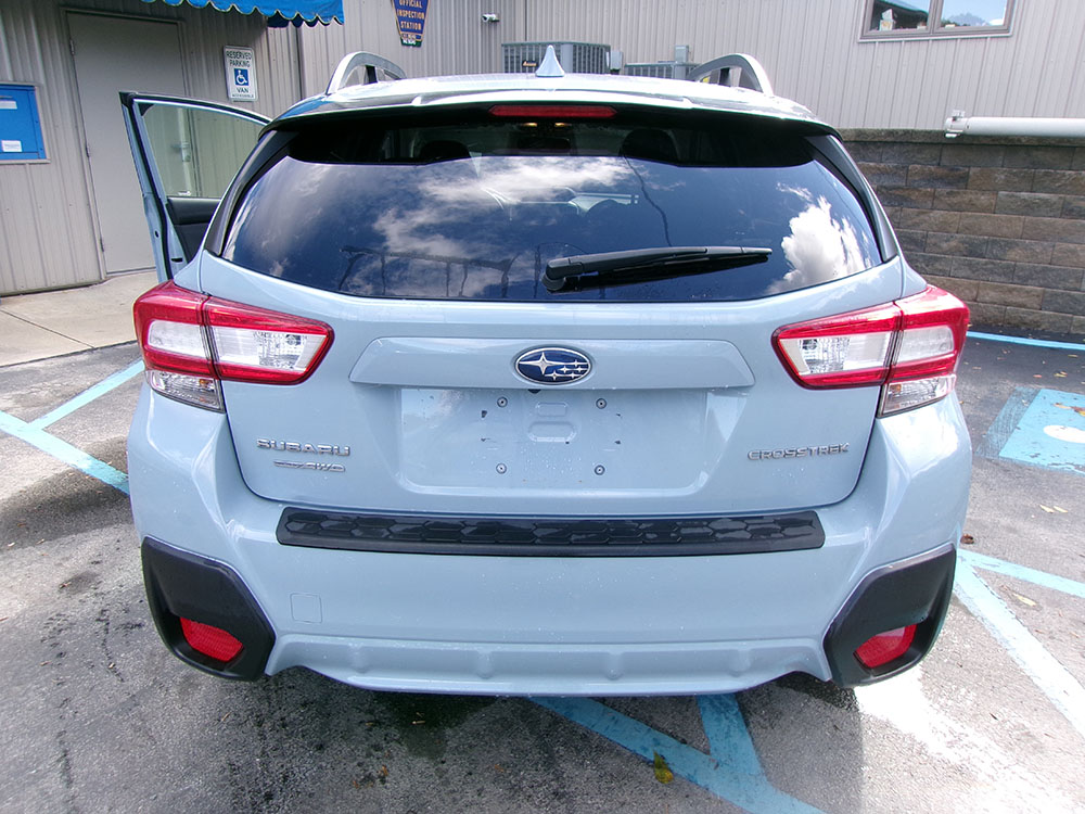 
								SUBARU CROSSTREK PREMIUM full									