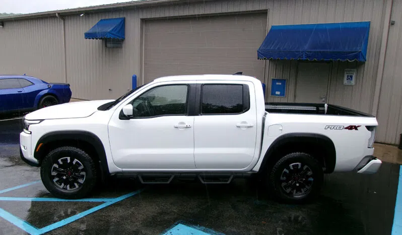 
								NISSAN FRONTIER PRO-4X CREW CAB full									