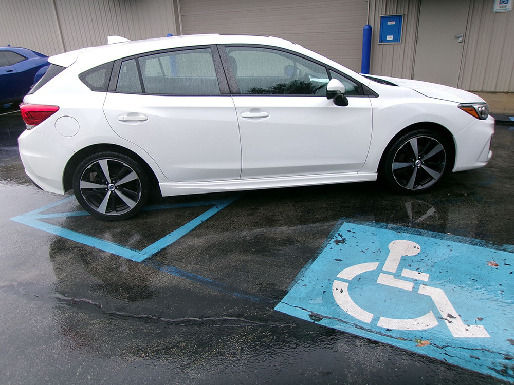 
								SUBARU IMPREZA SPORT full									