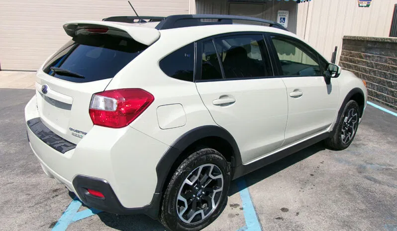 
								SUBARU CROSSTREK PREMIUM full									