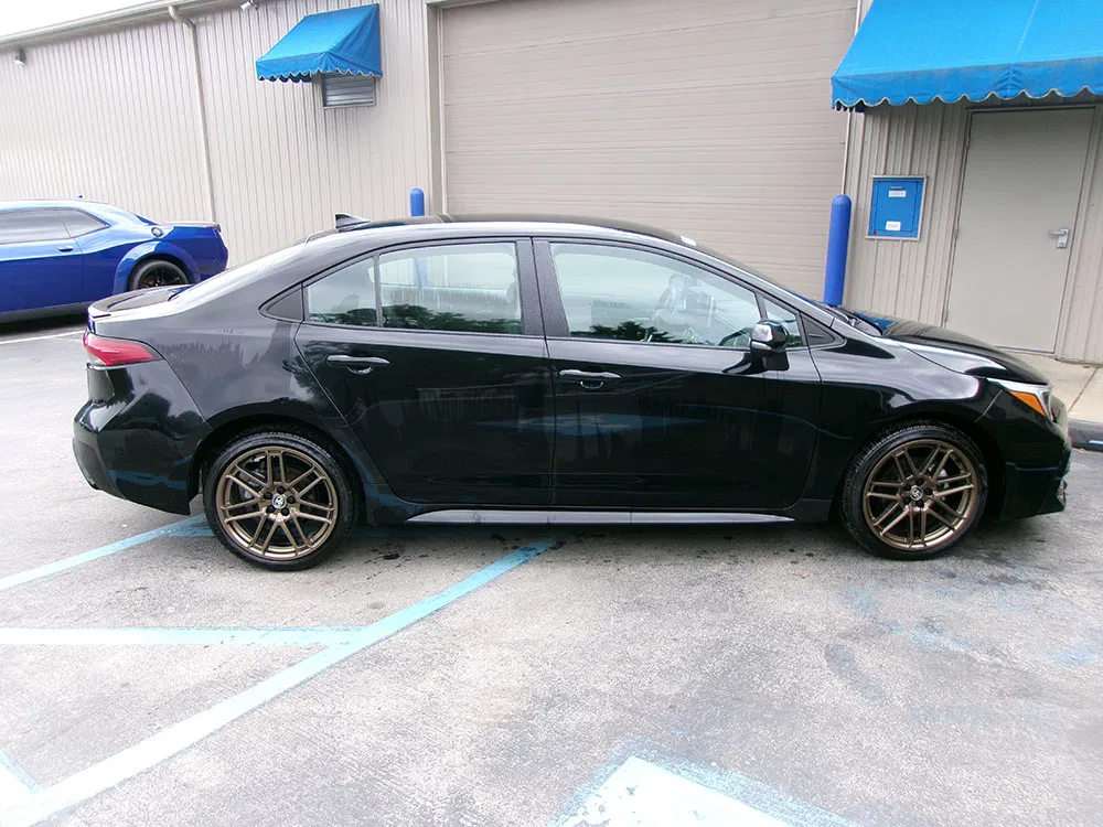 
								TOYOTA COROLLA NIGHT SHADE full									