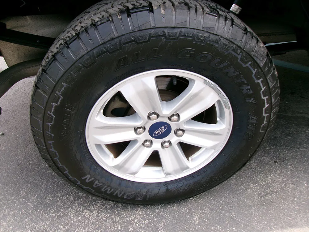 
								FORD F-150 XLT SUPER CAB full									