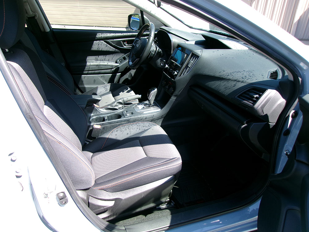 
								SUBARU CROSSTREK PREMIUM full									