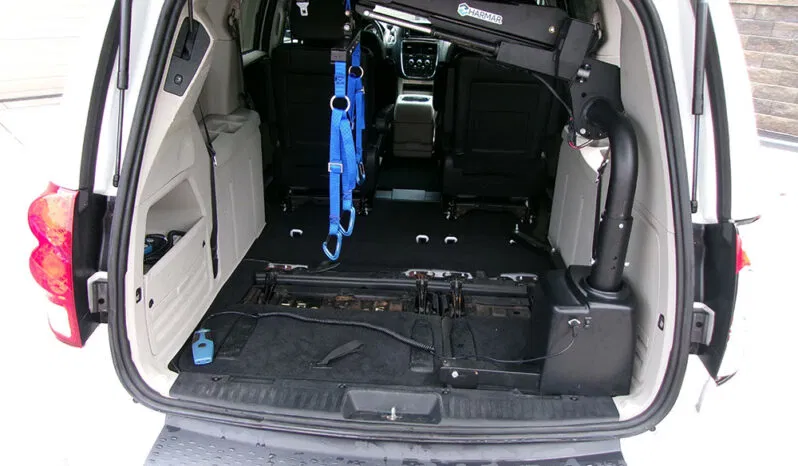 
								DODGE GRAND CARAVAN SXT full									