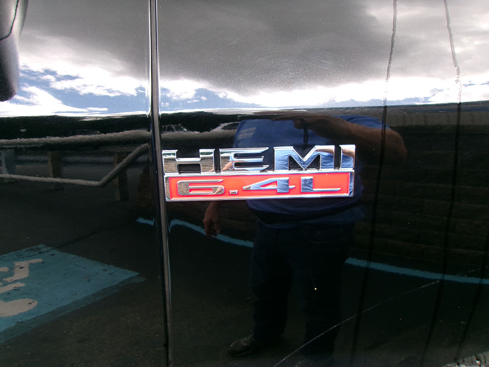 
								RAM 2500 TRADESMAN CREW CAB full									