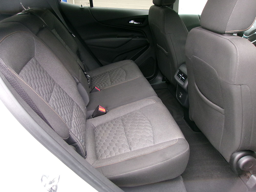 
								CHEVROLET EQUINOX LT full									