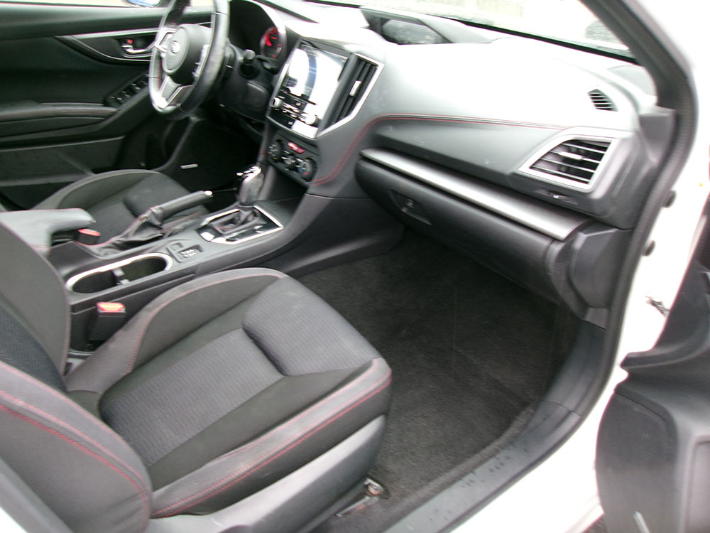 
								SUBARU IMPREZA SPORT full									