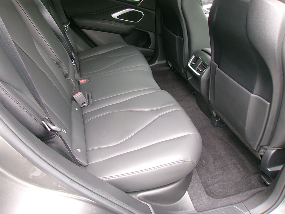 
								ACURA RDX SH-AWD full									
