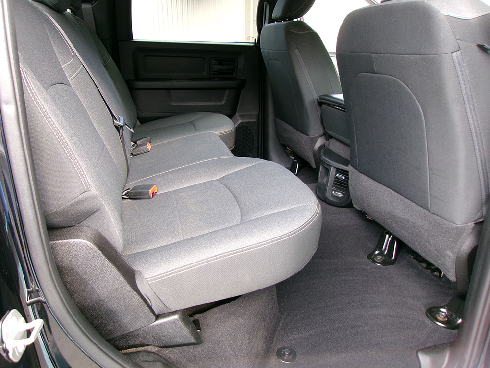 
								RAM 2500 TRADESMAN CREW CAB full									