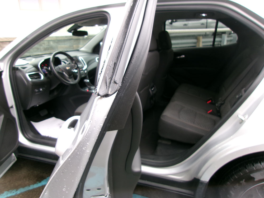 
								CHEVROLET EQUINOX LT full									