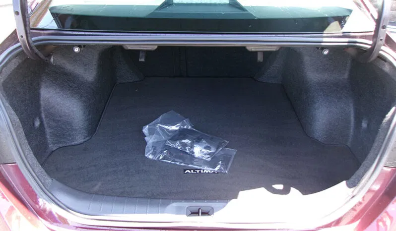 
								NISSAN ALTIMA SV full									