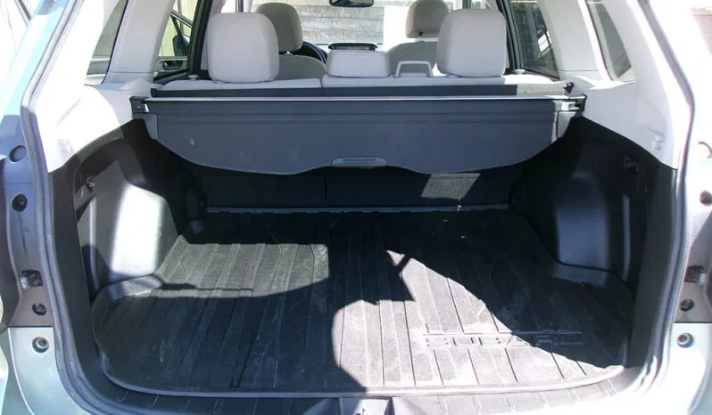 
								SUBARU FORESTER PREMIUM full									