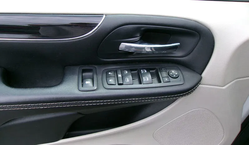 
								DODGE GRAND CARAVAN SXT full									